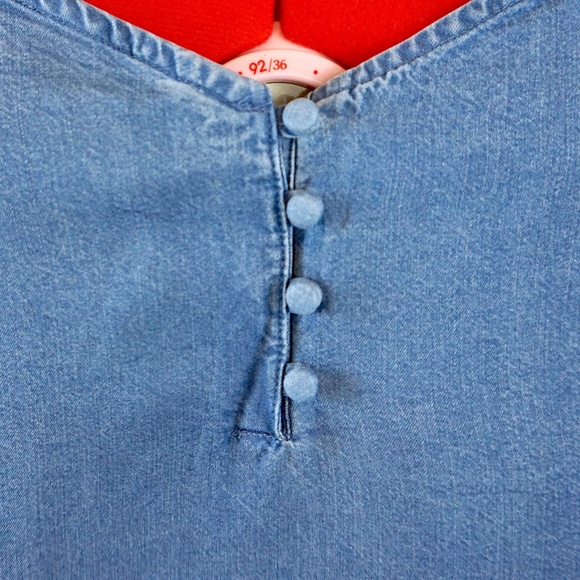 GAP Chambray (TENCEL) Button-Front Cami - Picture 7 of 7